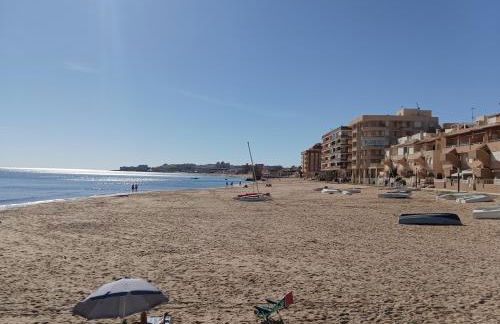 Bonito Apartamento 150 m de la playa La Mata - Foto 1