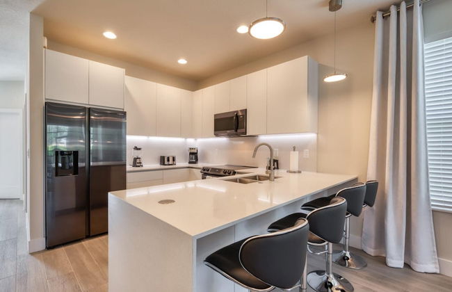 Spacious New Modern Retreat - Foto 6