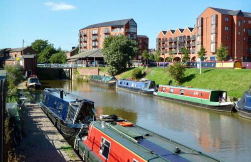 City Centre Chester Waterways Apartment - Photo 34