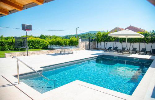 Vacation villa Matic with 7 bedrooms - Foto 1