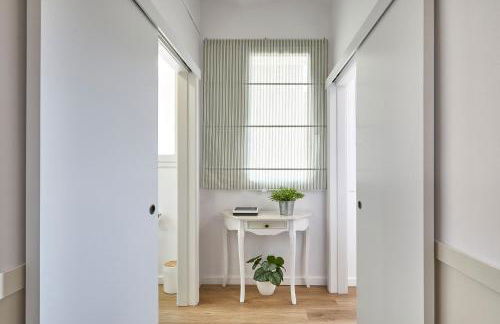 BBarcelona Sagrada Familia Garden Apartment - Photo 14