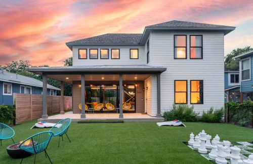 Queens Gambit - 7 Minutes from Downtown - Sleeps 16 - Foto 6