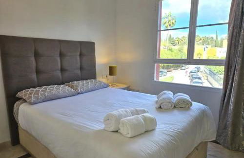 Amplia Casa en una zona ideal - Pass the Keys - Foto 16