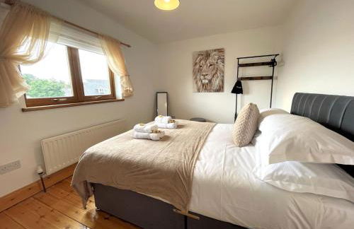 Spectacular 7BR House Hot Tub and Gardens in Gretna - Pass the Keys - Foto 41