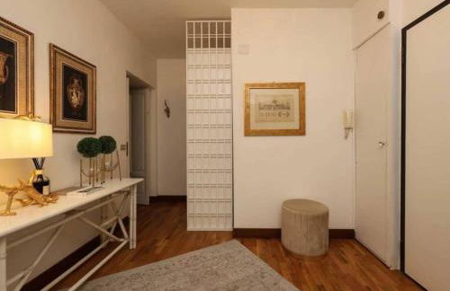 Milan Porta Venezia Shopping, metro, and comfort - Photo 24