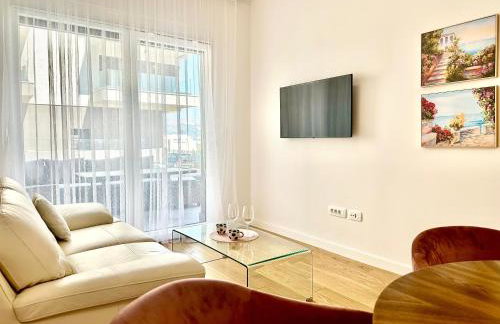 Sofi - modern with private garage - Photo 7