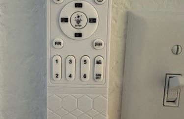 Cozy Stay with Pool Relax with Easy Access to Highway - Foto 20