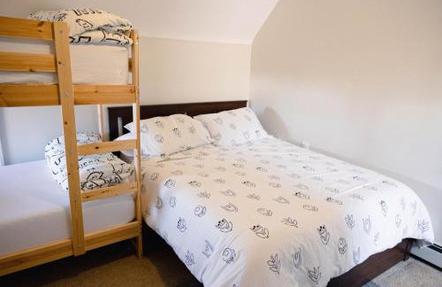 Rainforest Retreat 20m to NYC Parking Sleeps 25 - Foto 13