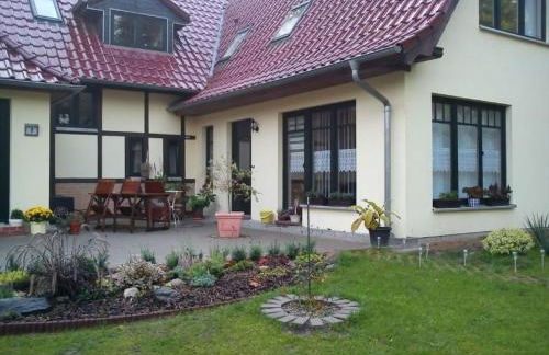 Holiday Home Haus am Seeufer in Plau am See by Interhome - Foto 1