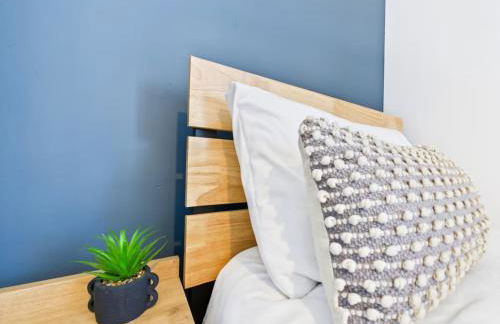 2 Bed Home Port Talbot - Perfect For Contractors & Families - Photo 14