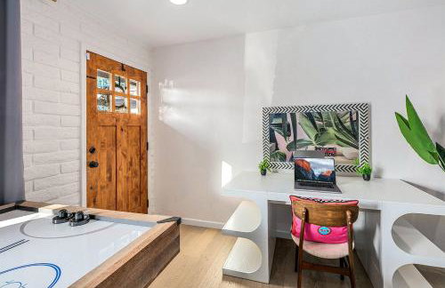 Disco Jungle with Fire Pit+Poolside TV+Yard Games - Photo 14