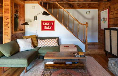 Stay Near Old Rag/White Oak Falls - Cozy Log Cabin - Foto 10