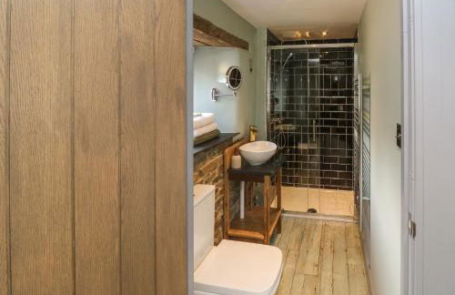 Becket's Barn - Photo 20