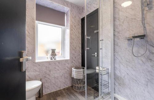 Town Centre 6 Bed Home Work Rest Warrington - Foto 12