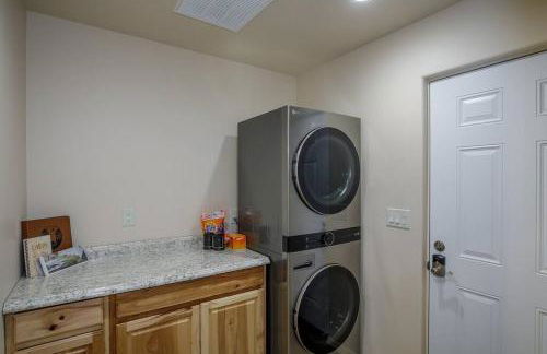 Cozy Cub Cabin, brand new home near Yosemite - Foto 25