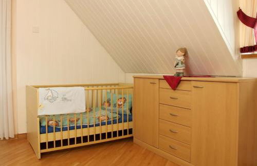 Apartment Komfortable Ferienwohnung mit großem Balkon by Interhome - Foto 8