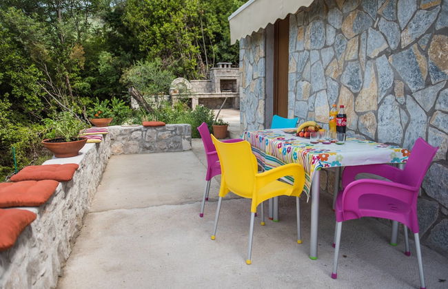 Sunset Holiday Home - Photo 13