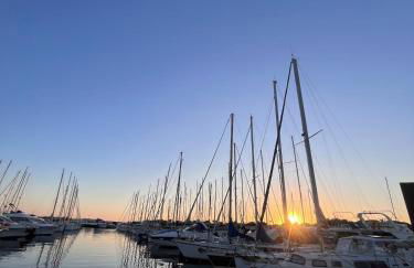 PORT DE HYERES - Appartement 40m2 - 4 personnes - place de PARKING - Foto 11