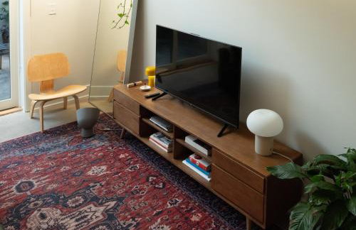 Designer 2-Bed Loft in Art Museum Area with Patio - Foto 4