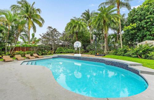 Hot Tub Salt Pool Png Png 5 Min to AtlAv Trampline - Foto 1