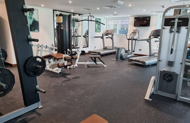 Number One Tower Suites - Photo 63