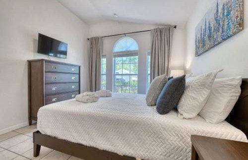 Private Pool Getaway Near Theme Parks - Foto 19