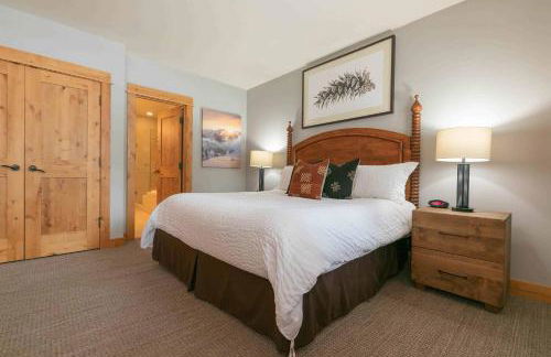 The Cottages - Ski Shuttle, Ski Valet - 3-Bedroom - Photo 26