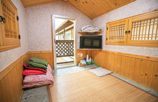 Jirisan 1 Night 2 Days Pension - Foto 41