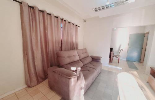 CASA - localizada no centro de Campo Grande - 2 quartos com ar e garagem para 2 carros - Foto 11