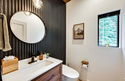 Ski In and Out The Mountainside House with Hot Tub! - Foto 19