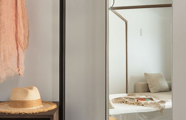 Casa Del Mar Mykonos Seaside Resort - Photo 8