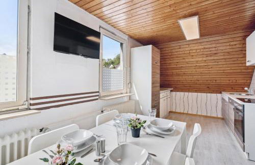 kostengünstige Wohnungen für Monteure in Zizishausen-Nürtingen, WiFi, Smart TV, Parkplatz, Autobahn A8, Stuttgart - Photo 19