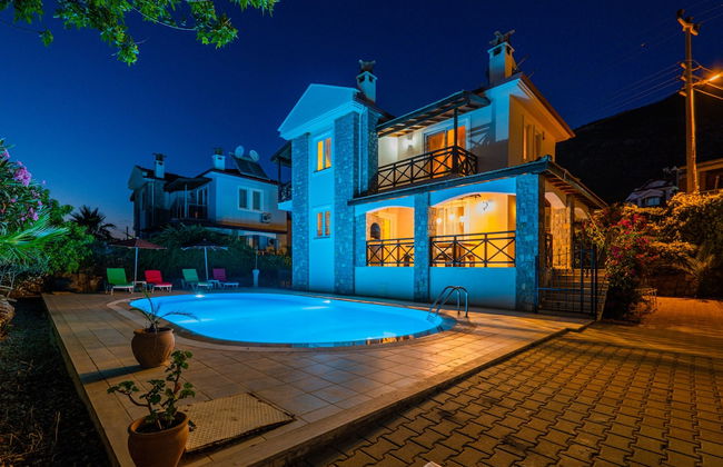 Infinity Flora Villa - Photo 1