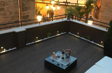 Edificio Privado con Terraza - Photo 2