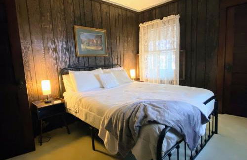 The River's Echo-Historic River House-4 Bedrooms, 6 Beds, 10 Guests - Photo 10