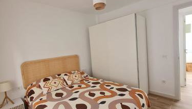 Triana San Jacinto Apartmento Leiria - Photo 2, wardrobe