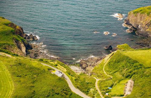 Cliff-top Cottage on Coast Path w/Panoramic Views - Photo 57