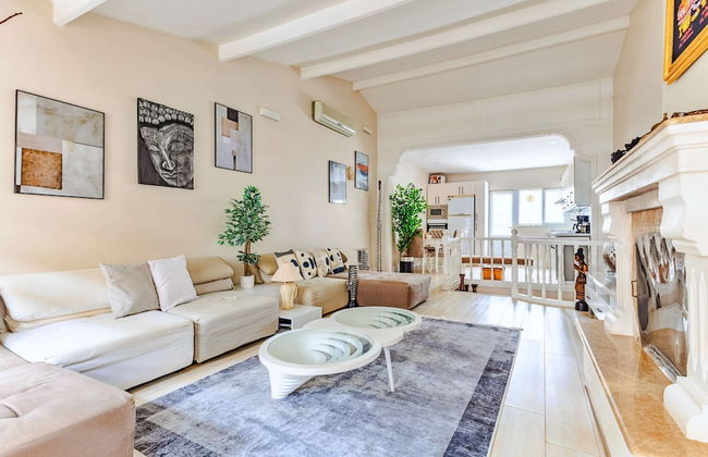 Sleek Flat Close to Osmanbey Metro Station - Foto 1