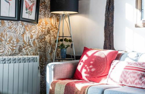 #54 The Balti Cottage Apartment - Sleeps 5 - Close to Kingsbury Water Park - " Perfect for Contractors and Families - Free parking" - Foto 32