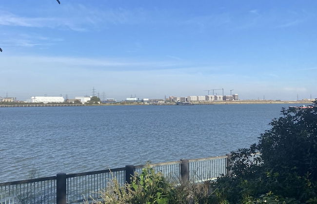 Impeccable 2-bed Apartment in London - Foto 26