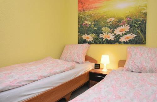 Chalet in Schnett Near Ski Slopes - Foto 20