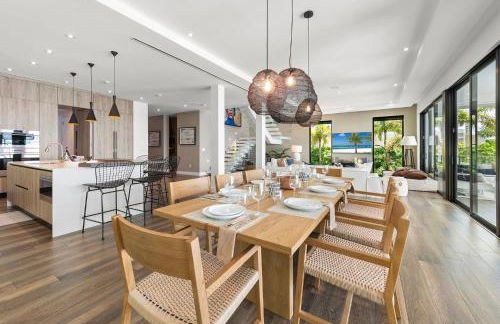 Best Bayfront View New construction w pool - Foto 27