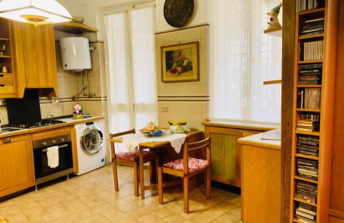 A due passi dal centro 2 camere matrimoniali Wifi - Foto 14