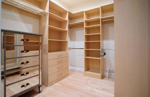 Regal 4 bed with hot tub close to Universal sleeps 15 - Foto 21