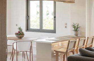Sol Luxury Apartment - close to the beach with a private heated mini pool - Foto 50