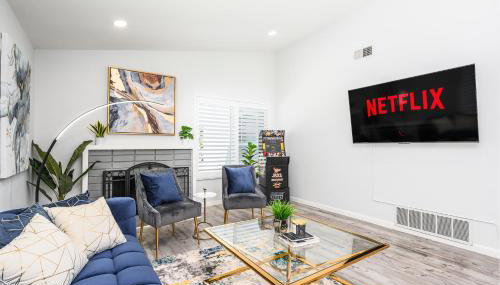 Mins to Disney Chic 3BR with Arcade - Foto 1