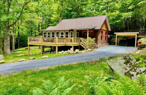 Linville Gorge Cottage with Hot Tub - Photo 3