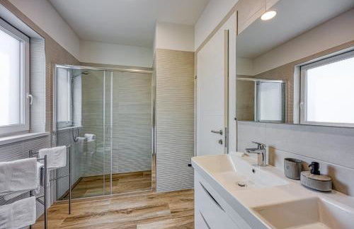 Villa Gina - Photo 36