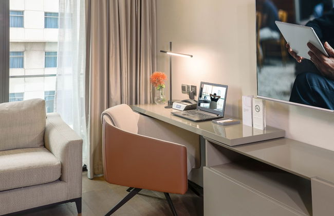 Oakwood Makati Avenue - Photo 8