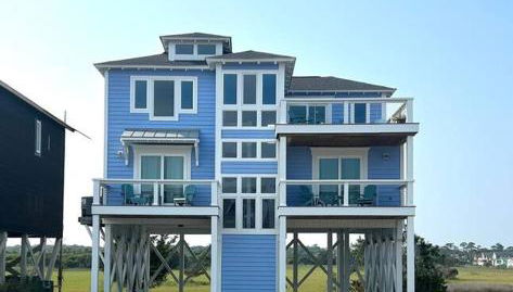 Holden Beach House Second Row with surround views! - Foto 1